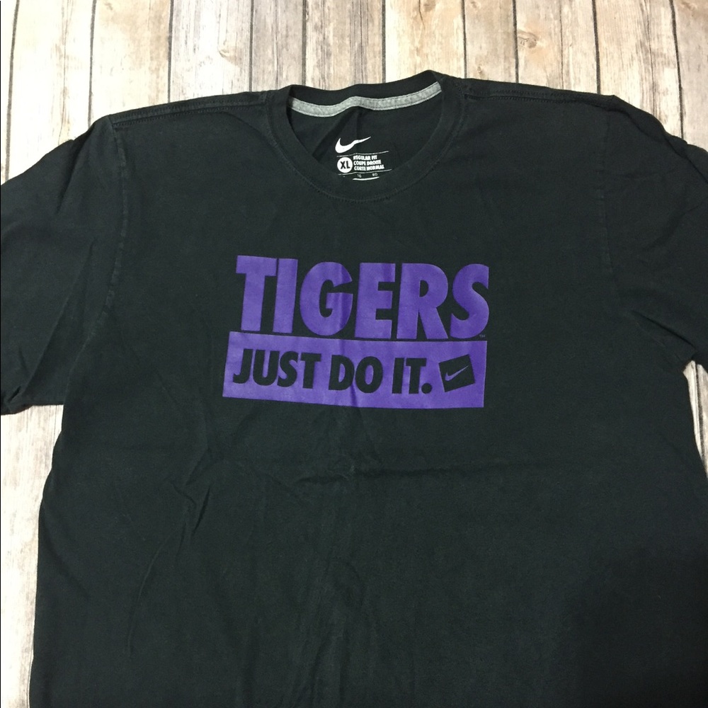 Nike LSU tigers t-shirt size XL